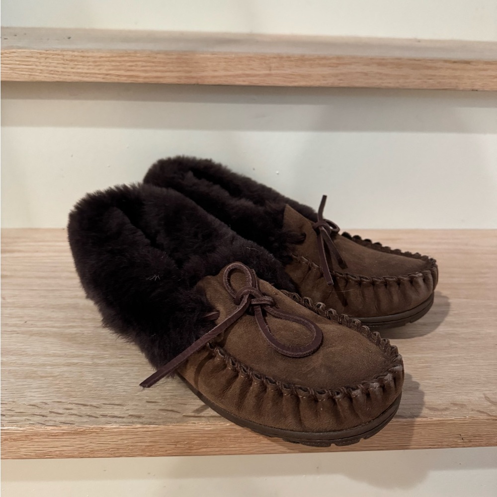 LL Bean slipper. NEVER WORN!